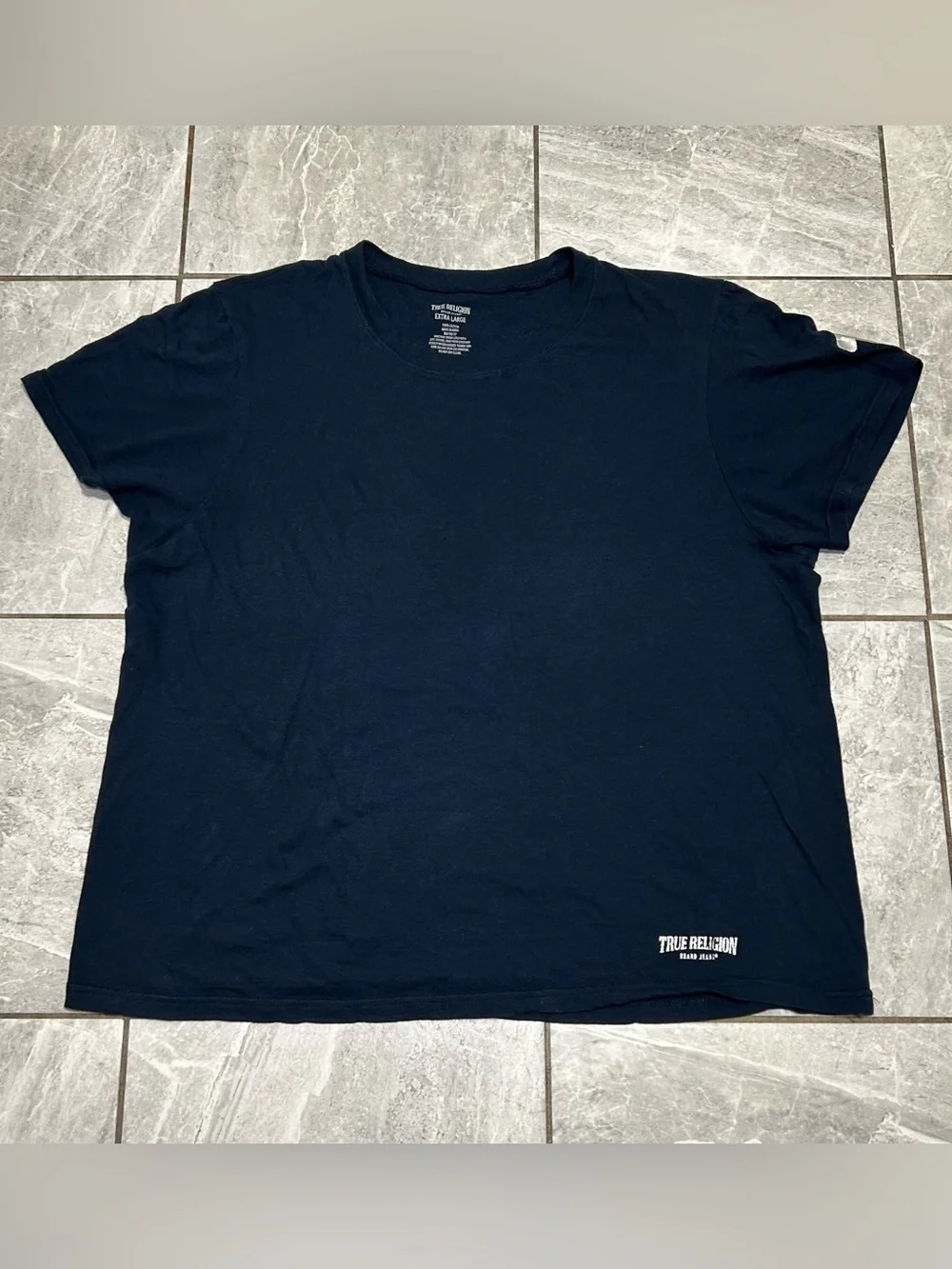 True Religion T-Shirt Mens XL Navy Blue Horseshoe Logo Boxy Muscle Fit